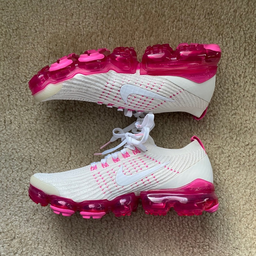 Nike Air Vapormax Flyknit 3 Fuchsia / Pink